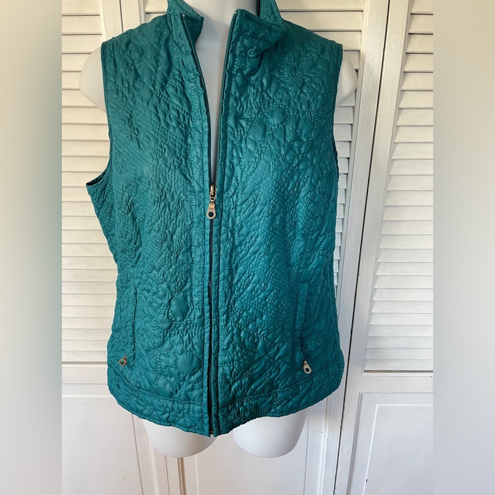 Chico’s Teal Embroidered Vest with Pockets Size 1